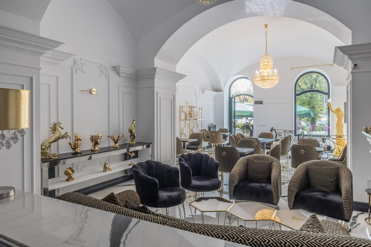 Hotel Vila Central Boutique サトゥ・マーレ エクステリア 写真