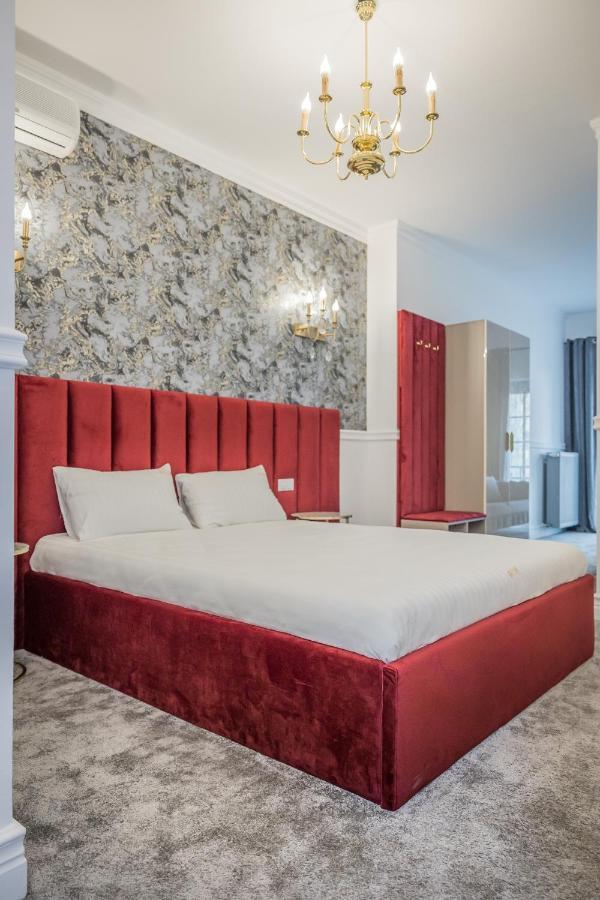 Hotel Vila Central Boutique サトゥ・マーレ エクステリア 写真