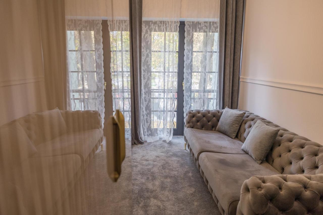 Hotel Vila Central Boutique サトゥ・マーレ エクステリア 写真