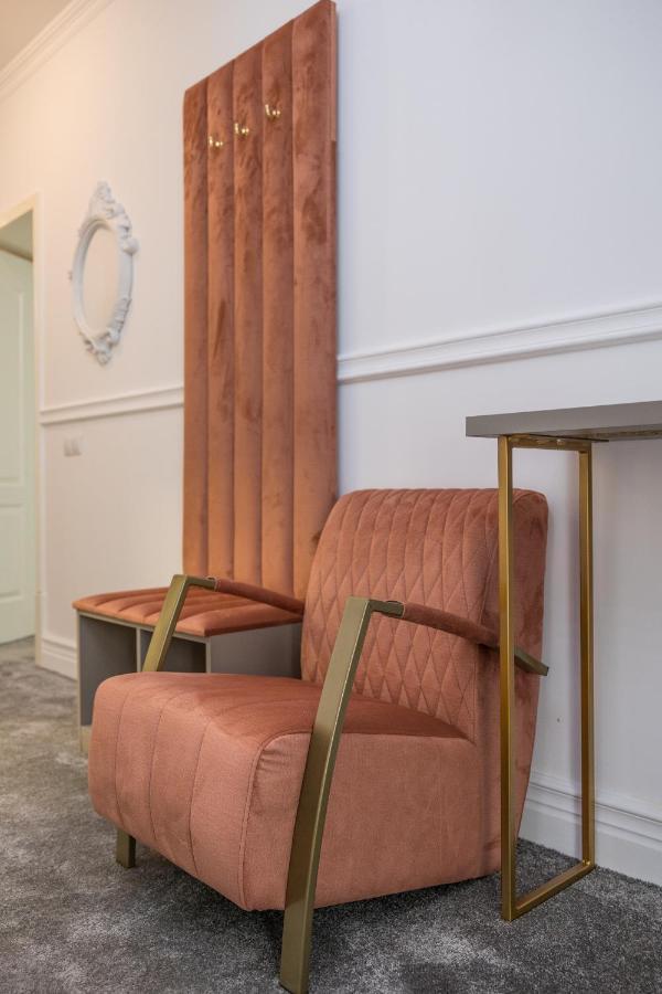 Hotel Vila Central Boutique サトゥ・マーレ エクステリア 写真