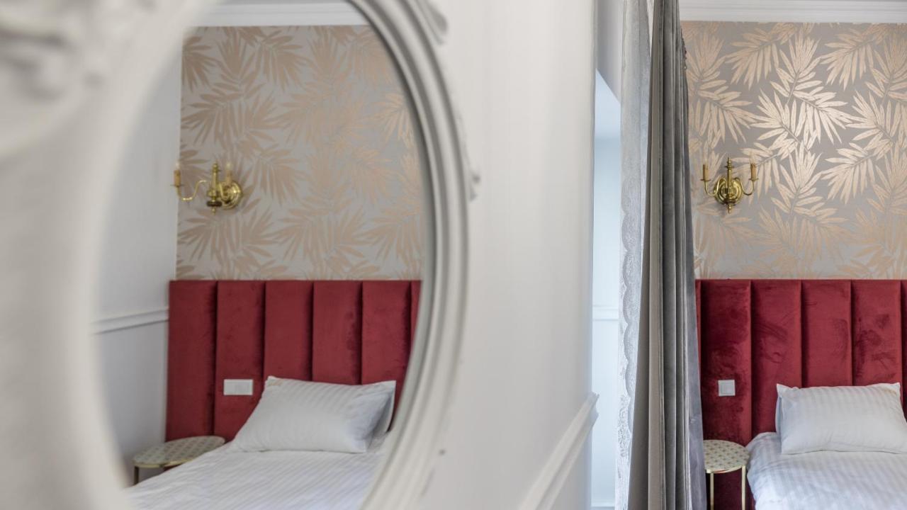 Hotel Vila Central Boutique サトゥ・マーレ エクステリア 写真