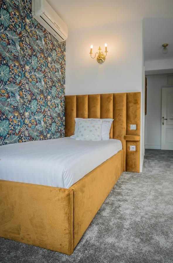 Hotel Vila Central Boutique サトゥ・マーレ エクステリア 写真